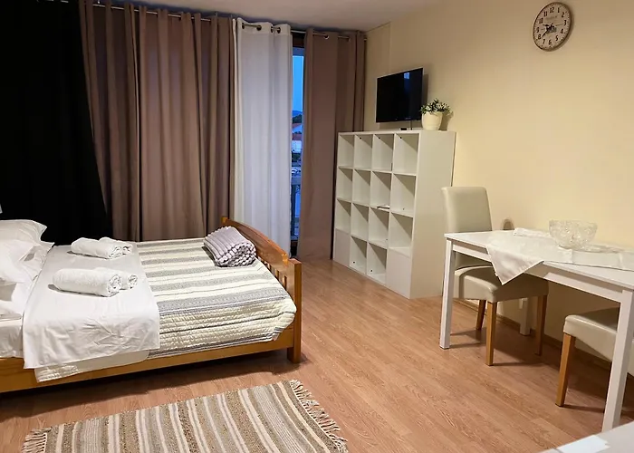 Apartments Ana By The Sea