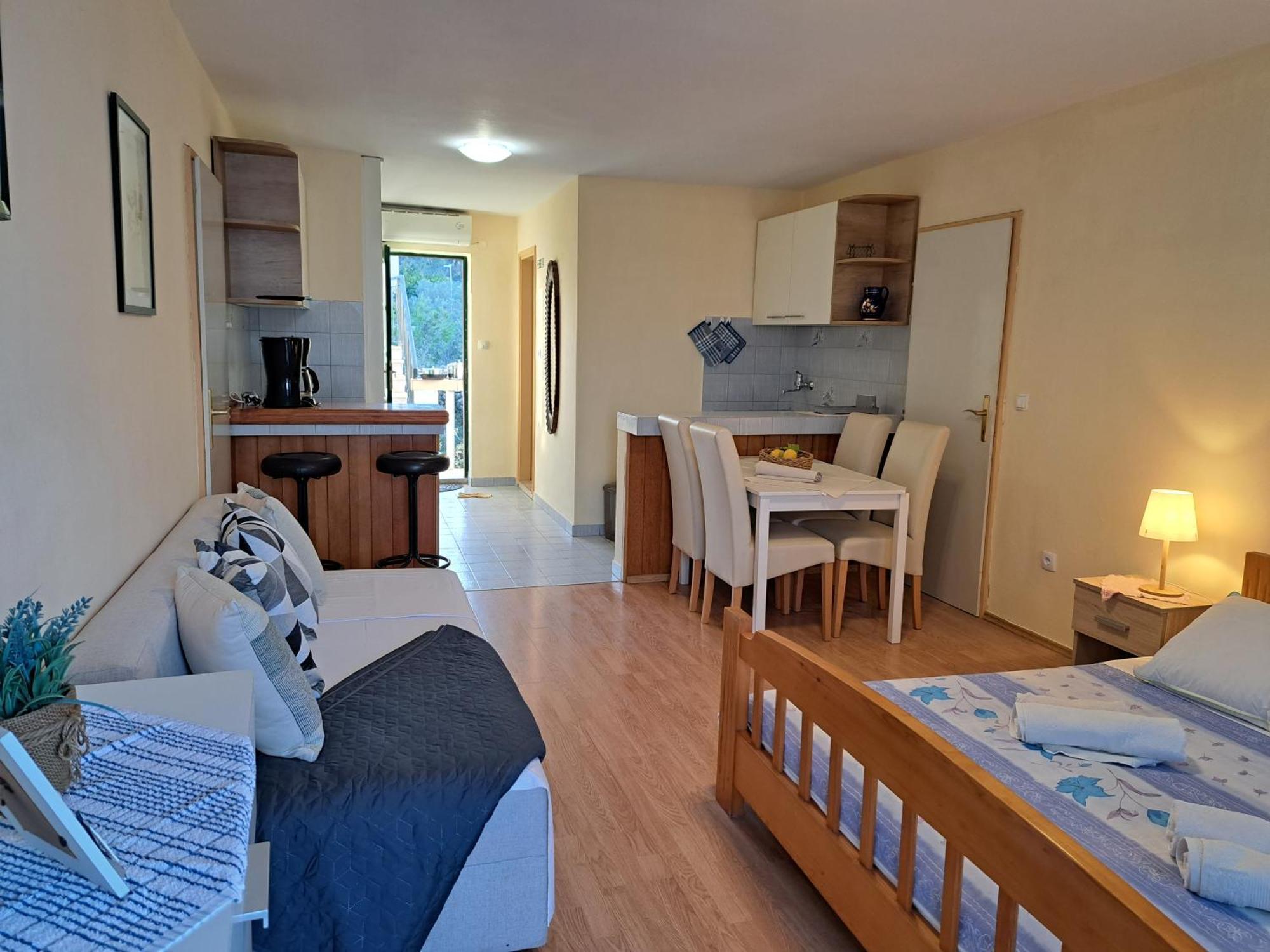 Ana By The Sea Apartment *