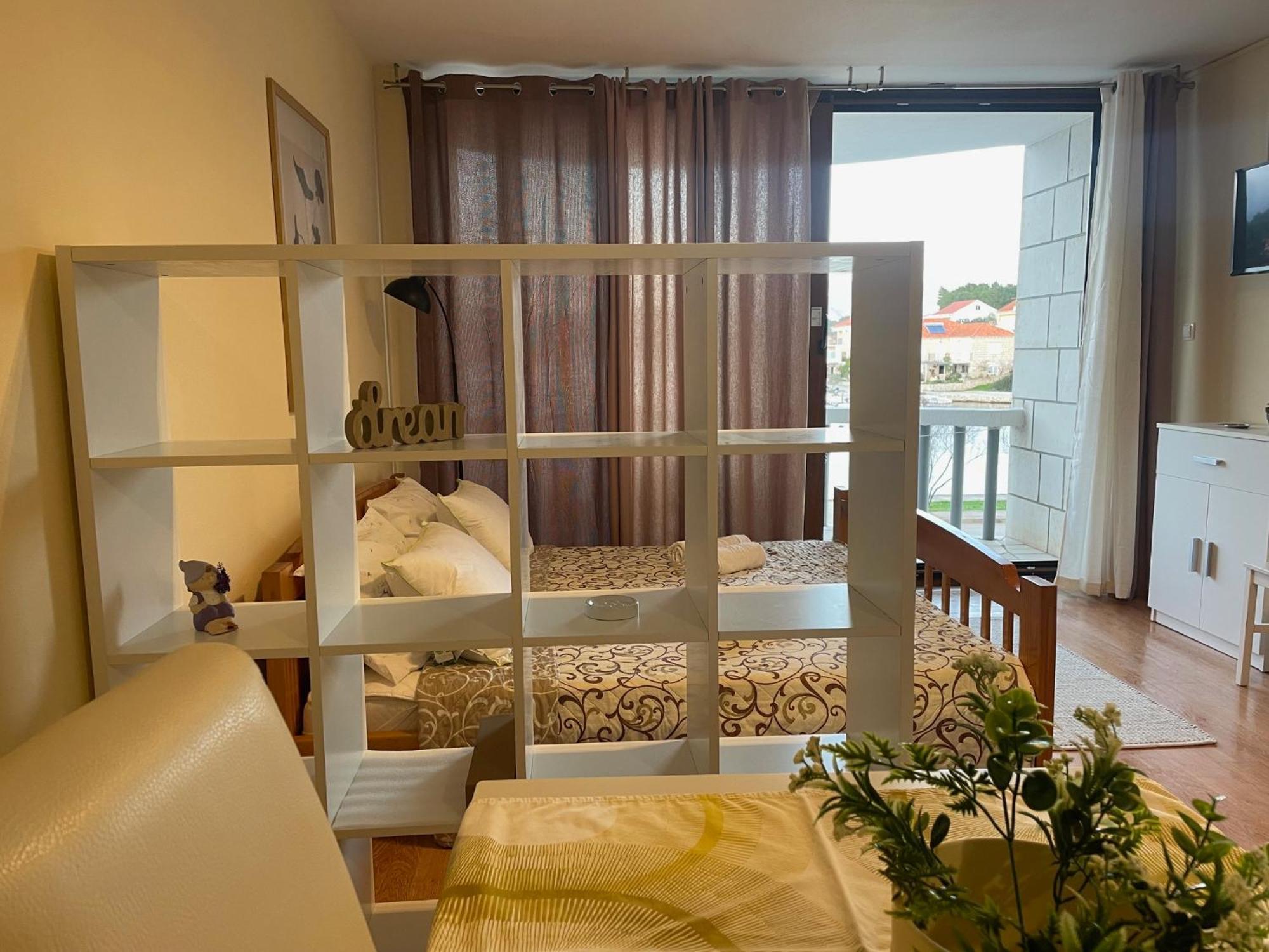 Apartment Ana By The Sea *